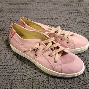 NEW Jolimall size 9 pink sneakers with side zipper.